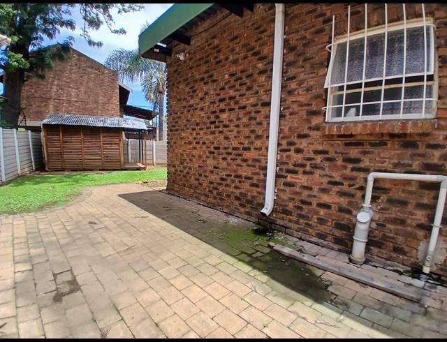 4 BEDROOM HOUSE TO LET IN SUNAIR PARK